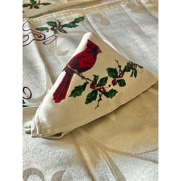 St. Nicholaus Square Christmas Tablecloth & 8 Napkins Set Cardinals Script Cream - Picture 4 of 16